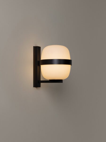 Wally Cestita Wall Light for Santa & Cole