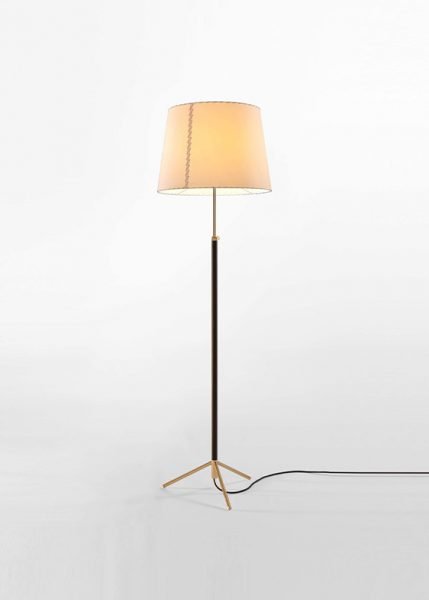 Pie de Salón G1 from Santa & Cole Floor Lamps by Jaume Sans