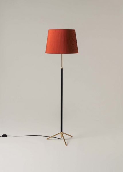Pie de Salón G1 from Santa & Cole Floor Lamps by Jaume Sans