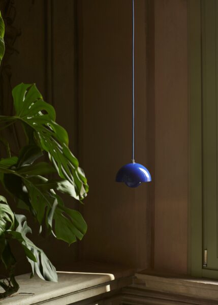 Flowerpot VP1 from &Tradition Pendants and Chandeliers by Verner Panton