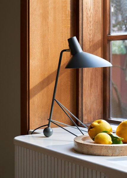Tripod HM9 from &Tradition Table Lamps by Hvidt + Mølgaard