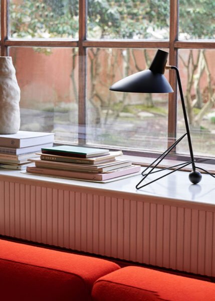 Tripod HM9 from &Tradition Table Lamps by Hvidt + Mølgaard