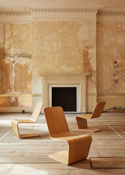 Iso-Lounge from Isokon Chairs by Jasper Morrison