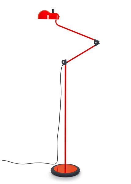 The Topo lamp is a beautiful and unique piece of design. It features a metal shell with slits resembling 1960s sports car vents and a lampshade shaped like the classic E27 bulb casing. The lamp has jointed metal arms for flexibility and a heat-insulating handle for safety.