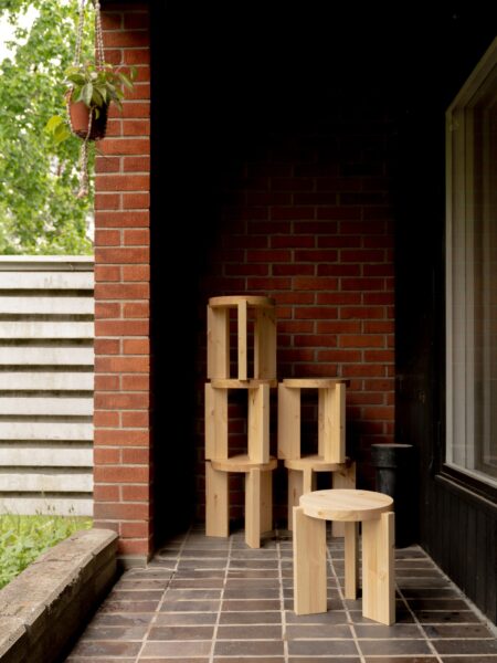 015 Stool by Vaarnii
