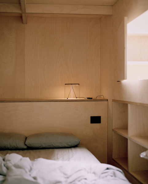 To-Tie from Flos Table Lamps by Guglielmo Poletti