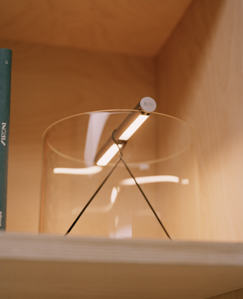 To-Tie from Flos Table Lamps by Guglielmo Poletti