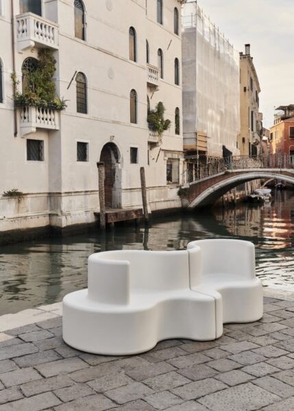 Cloverleaf In & Outdoor Sofa from Verpan Sofas by Verner Panton