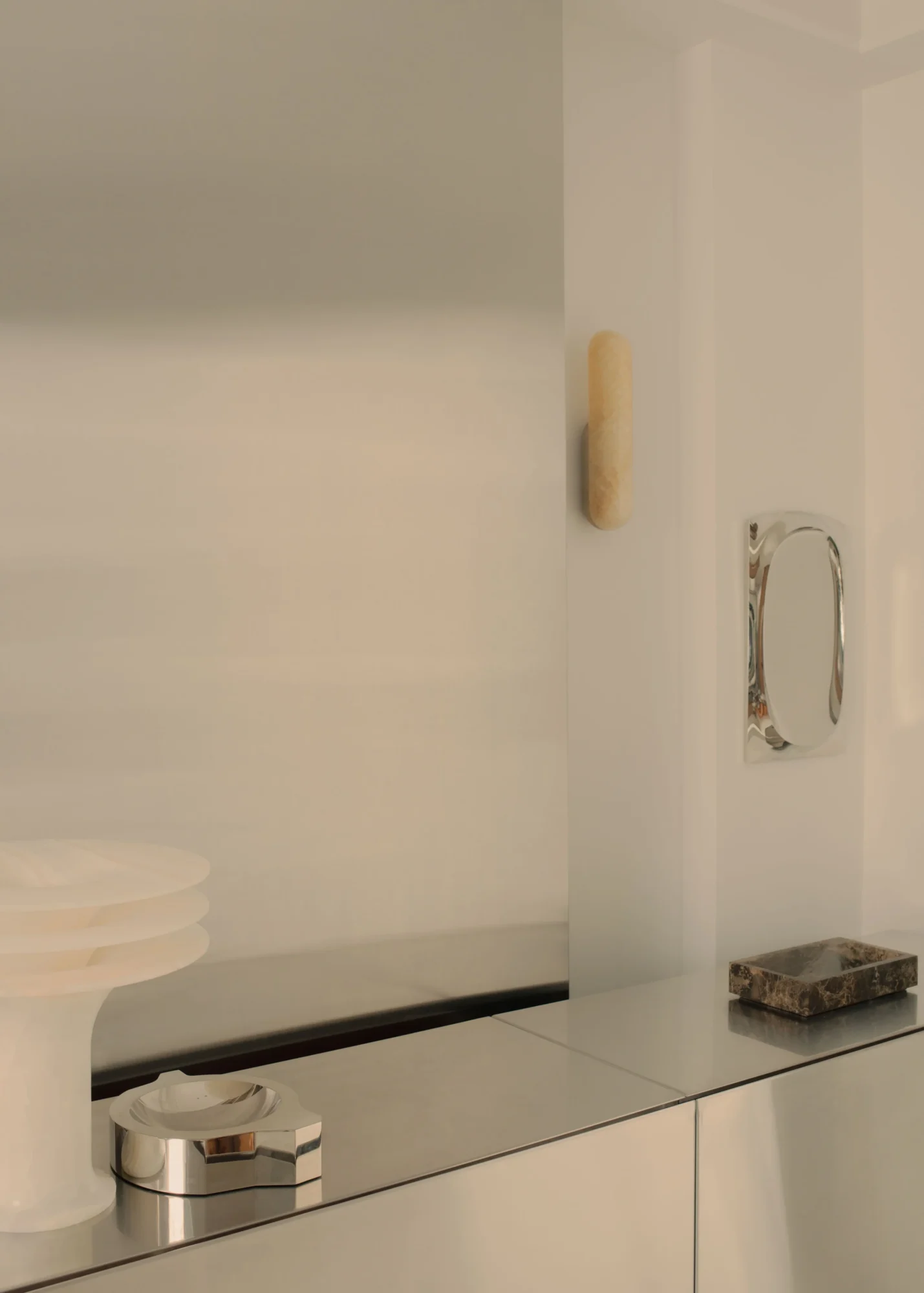 20241110-rws_2183_7d995339-46aa-4ef6-aa51-322b9f491dfb | rewire Pill Sconce from Studio Henry Wilson Wall Lights and Sconces by Henry Wilson