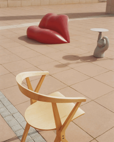 Dalilips from BD Barcelona Sofas by Oscar Tusquets
