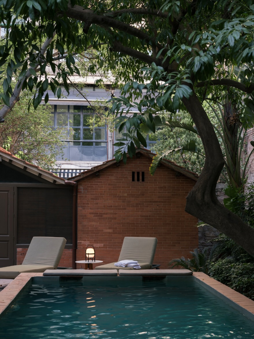 Screenshot - rewire Cestita Alubat Portable Table Lamp from Santa & Cole Outdoor Fixtures by Miguel Milá