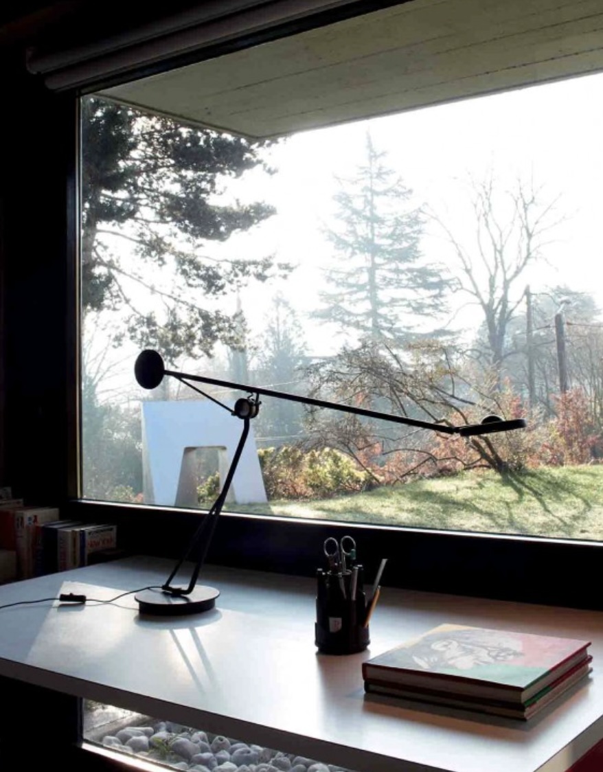 Screenshot - rewire Aaro Table Lamp from DCWéditions Table Lamps by Simon Schmitz