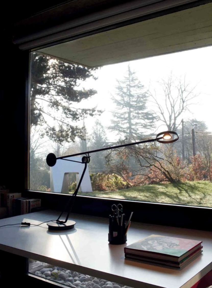 Screenshot - rewire Aaro Table Lamp Simon Schmitz DCW Editions