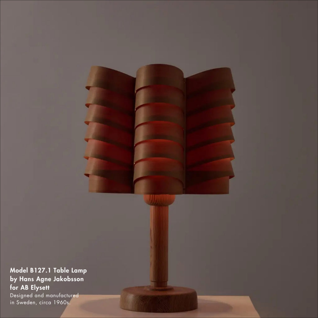 Model B127.1 Table Lamp by Hans Agne Jakobsson for AB Elysett. Designed and manufactured in Sweden, circa 1960s.