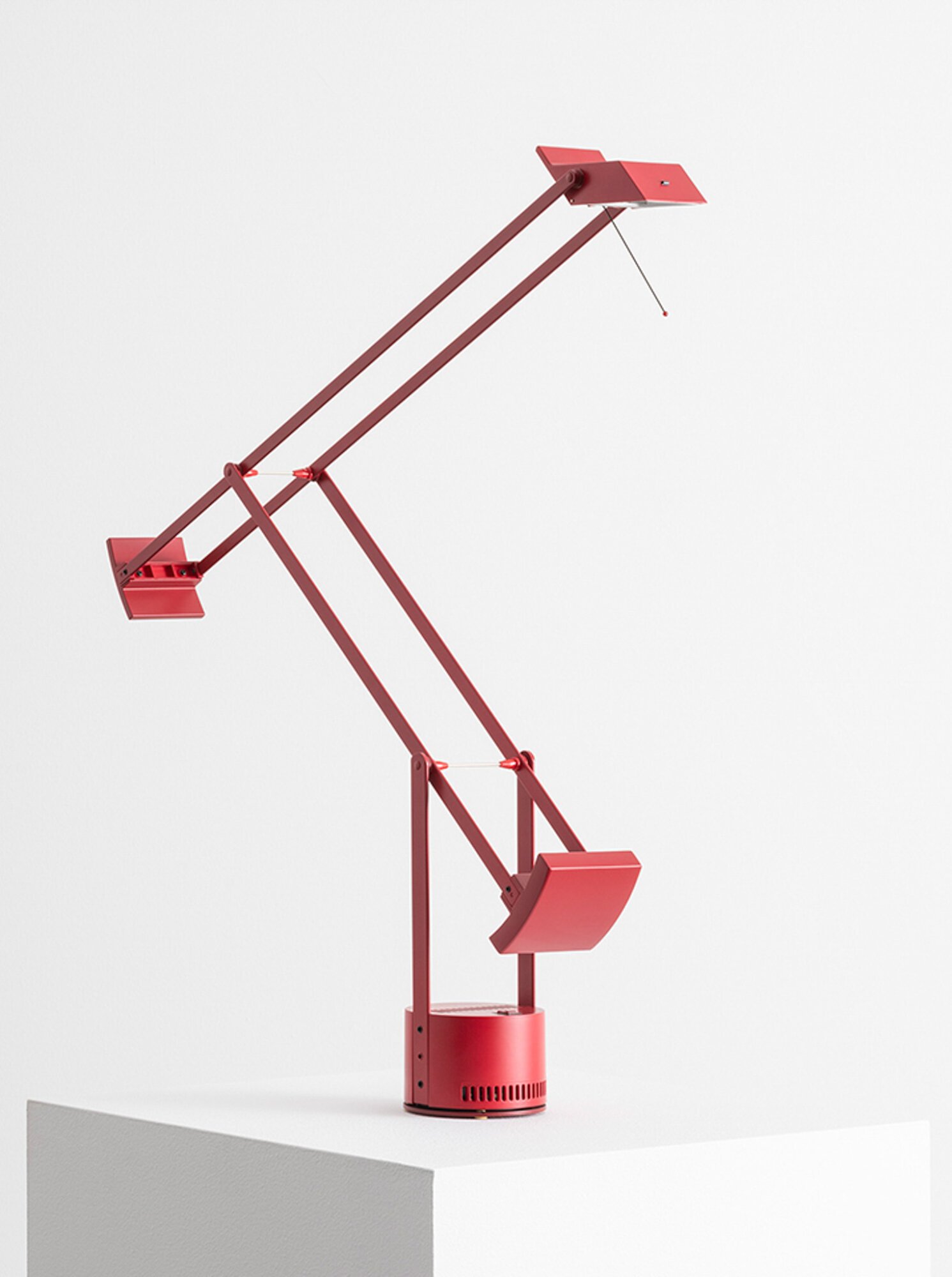 Tizio_image5014233-960x960-2 - rewire Tizio Classic