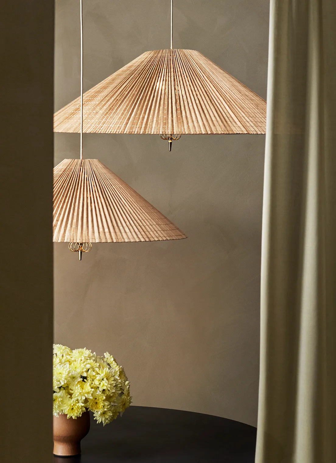 10119421_l2_1972+pendant_90_bamboo+shade | rewire 1972 Pendant from Gubi Pendants & Chandeliers by Paavo Tynell