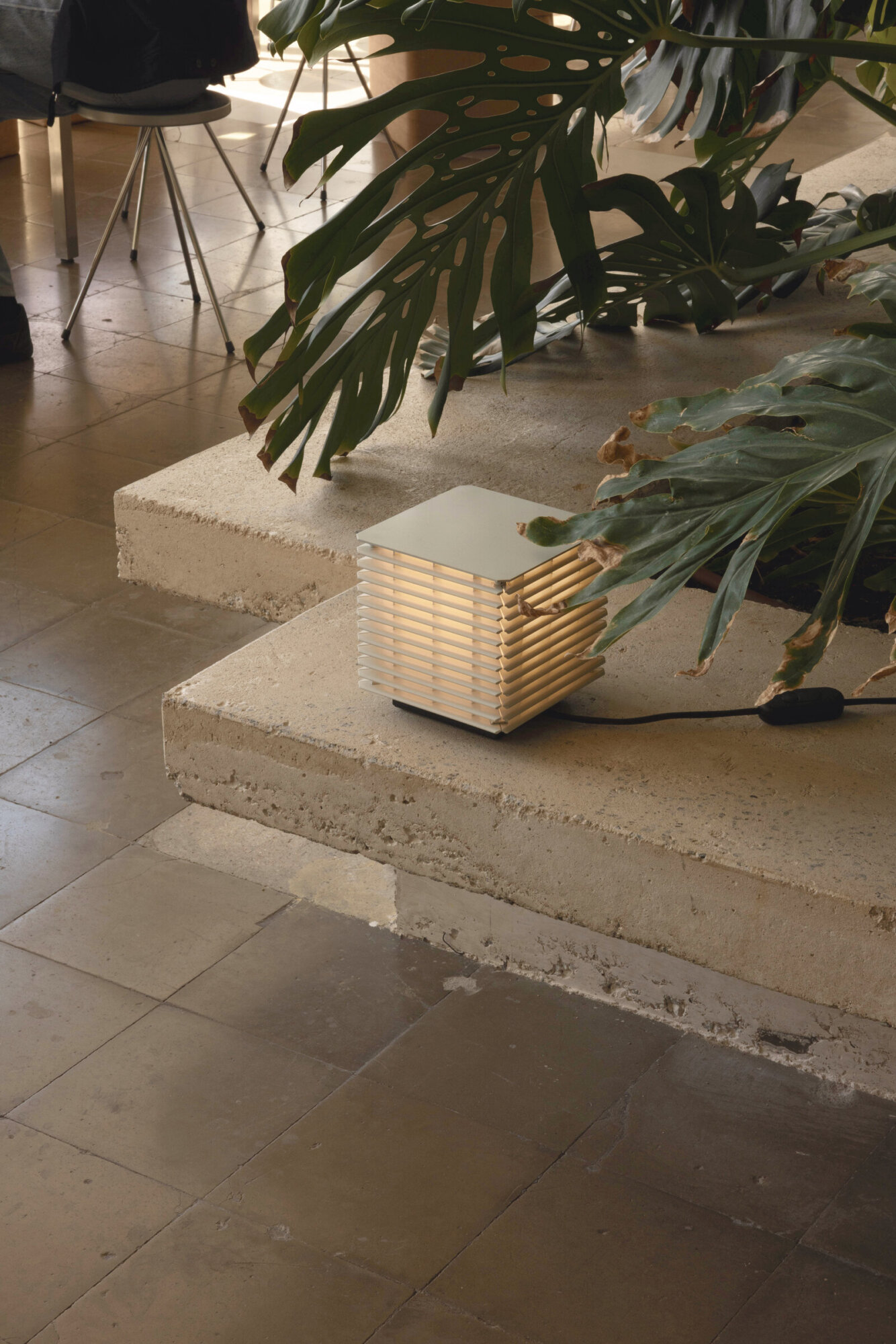 3 | rewire Shiro 17 Interior by Antoni Arola for Santa & Cole